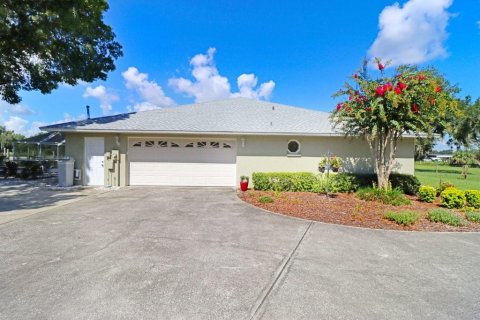 Villa ou maison à vendre à Dover, Floride: 4 chambres, 241.45 m2 № 2321546 - photo 16