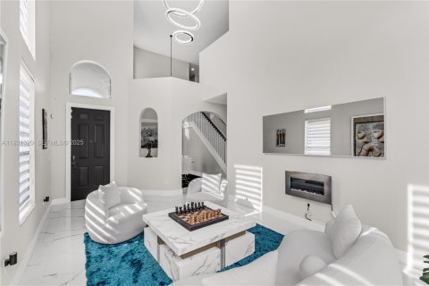 Casa en venta en Homestead, Florida, 5 dormitorios, 253.25 m2 № 1989984 - foto 9