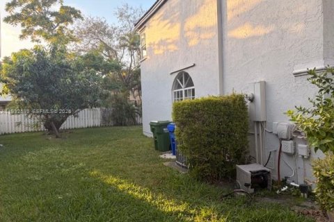 Casa en venta en Pembroke Pines, Florida, 3 dormitorios, 158.77 m2 № 2000393 - foto 26