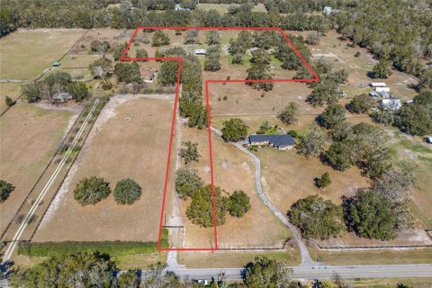 Terreno en venta en Alachua, Florida № 1548905 - foto 1
