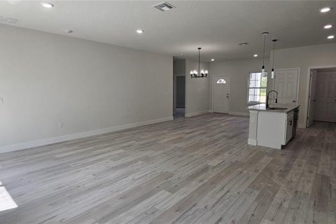 House in Ocala, Florida 4 bedrooms, 163.97 sq.m. № 1904625 - photo 9
