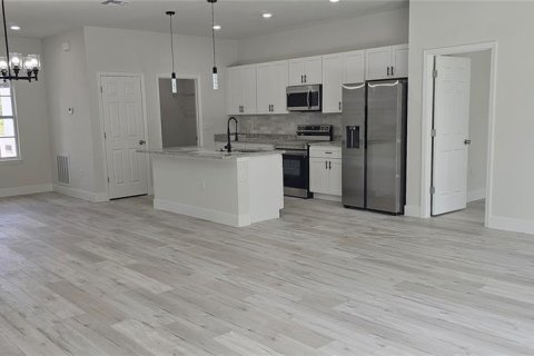 House in Ocala, Florida 4 bedrooms, 163.97 sq.m. № 1904625 - photo 7
