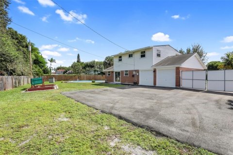 Casa en venta en Lake Park, Florida, 4 dormitorios, 130.06 m2 № 1951040 - foto 30