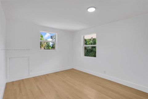 Casa en venta en Lake Park, Florida, 4 dormitorios, 130.06 m2 № 1951040 - foto 21