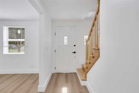 Casa en venta en Lake Park, Florida, 4 dormitorios, 130.06 m2 № 1951040 - foto 4