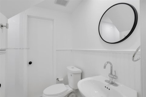 Casa en venta en Lake Park, Florida, 4 dormitorios, 130.06 m2 № 1951040 - foto 15