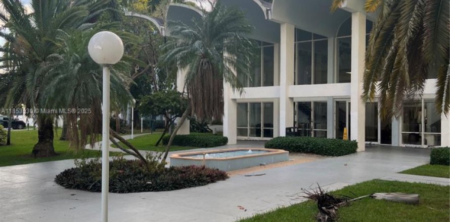 Condominio en Miami, Florida, 1 dormitorio № 1872120