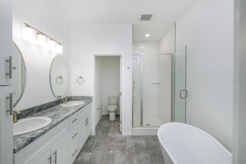 Townhouse in Pinellas Park, Florida 3 bedrooms, 181.16 sq.m. № 1303402 - photo 26