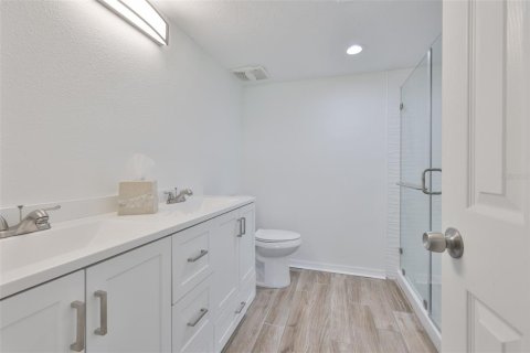 Condo in New Port Richey, Florida, 1 bedroom  № 2165904 - photo 21