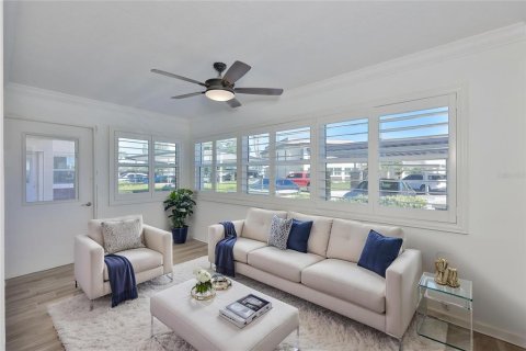Condo in New Port Richey, Florida, 1 bedroom  № 2165904 - photo 26
