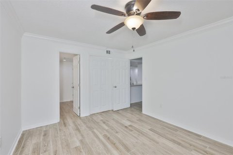 Condo in New Port Richey, Florida, 1 bedroom  № 2165904 - photo 20