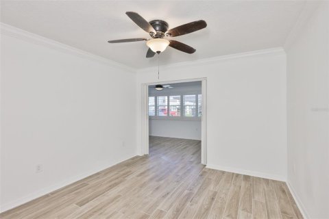 Condo in New Port Richey, Florida, 1 bedroom  № 2165904 - photo 24