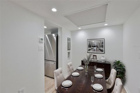 Condo in New Port Richey, Florida, 1 bedroom  № 2165904 - photo 12
