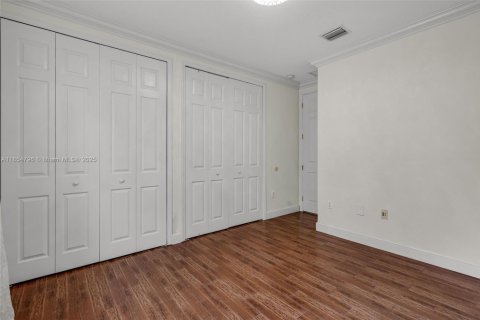 House in Miramar, Florida 4 bedrooms, 257.34 sq.m. № 1872341 - photo 29