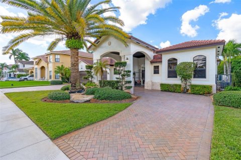 House in Miramar, Florida 4 bedrooms, 257.34 sq.m. № 1872341 - photo 9