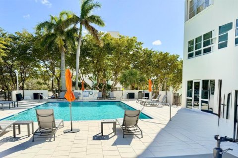 Condo in Fort Lauderdale, Florida, 2 bedrooms  № 2403888 - photo 28