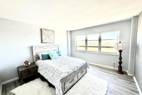 Condo in Fort Lauderdale, Florida, 2 bedrooms  № 2403888 - photo 14