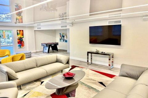 Condo in Fort Lauderdale, Florida, 2 bedrooms  № 2403888 - photo 19