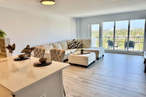 Condo in Fort Lauderdale, Florida, 2 bedrooms  № 2403888 - photo 5