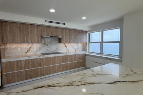 Condo in Fort Lauderdale, Florida, 3 bedrooms № 2274087 - photo 9