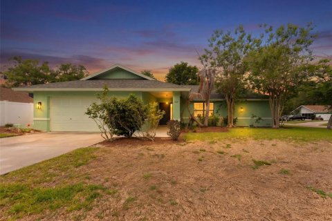 Casa en Plant City, Florida 2 dormitorios, 159.42 m2 № 2114290