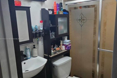 Купить кондоминиум в Майами, Флорида 1 спальня, 52.03м2, № 1836714 - фото 11