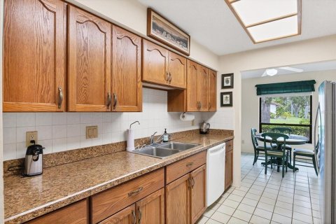 Condo in Sarasota, Florida, 2 bedrooms  № 1824039 - photo 10