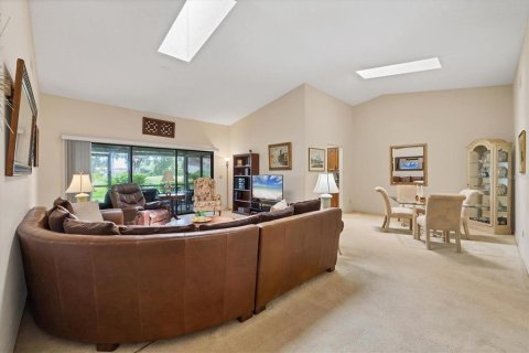 Condo in Sarasota, Florida, 2 bedrooms  № 1824039 - photo 4