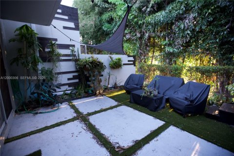 Townhouse in Doral, Florida 3 bedrooms, 176.33 sq.m. № 2067268 - photo 11