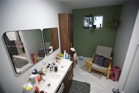 Townhouse in Doral, Florida 3 bedrooms, 176.33 sq.m. № 2067268 - photo 6