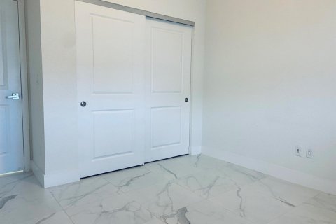 Townhouse in West Palm Beach, Florida 3 bedrooms, 192.4 sq.m. № 1226954 - photo 1