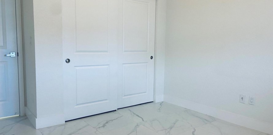Adosado en West Palm Beach, Florida 3 dormitorios, 192.4 m2 № 1226954
