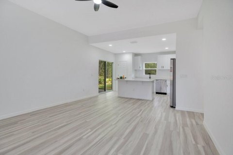Villa ou maison à vendre à DeLand, Floride: 3 chambres, 148.64 m2 № 1907437 - photo 6
