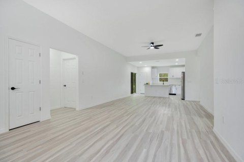 Villa ou maison à vendre à DeLand, Floride: 3 chambres, 148.64 m2 № 1907437 - photo 5