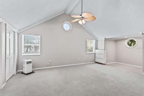 House in Fruitland Park, Florida 3 bedrooms, 235.6 sq.m. № 1854038 - photo 24