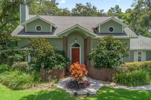 House in Fruitland Park, Florida 3 bedrooms, 235.6 sq.m. № 1854038 - photo 8