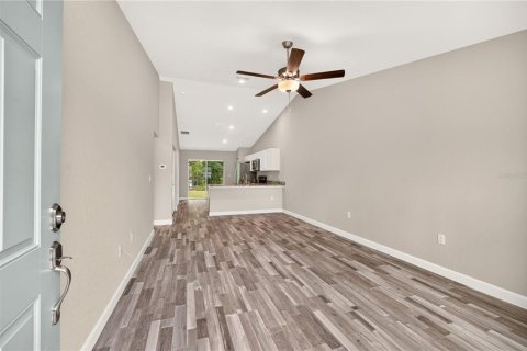 Commercial property in Ocala, Florida 4 bedrooms, 186.55 sq.m. № 2258917 - photo 8