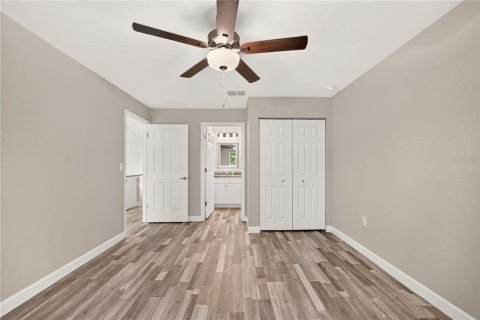 Commercial property in Ocala, Florida 4 bedrooms, 186.55 sq.m. № 2258917 - photo 22