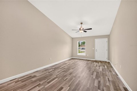 Commercial property in Ocala, Florida 4 bedrooms, 186.55 sq.m. № 2258917 - photo 10