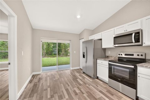 Commercial property in Ocala, Florida 4 bedrooms, 186.55 sq.m. № 2258917 - photo 17