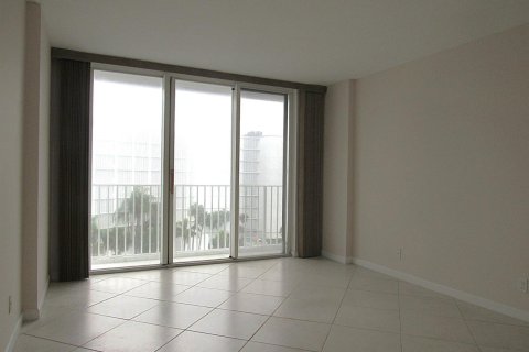 Copropriété à louer à South Palm Beach, Floride: 1 chambre, 94.11 m2 № 2147209 - photo 30