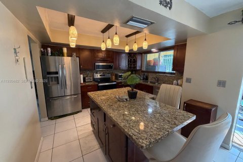 Villa ou maison à vendre à Miramar, Floride: 5 chambres, 163.04 m2 № 1990424 - photo 10