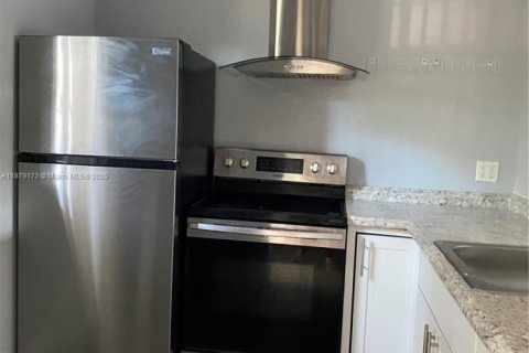 Купить кондоминиум в Лодердейл-Лейкс, Флорида 1 спальня, 63.55м2, № 2013044 - фото 5