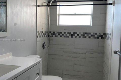 Купить кондоминиум в Лодердейл-Лейкс, Флорида 1 спальня, 63.55м2, № 2013044 - фото 12