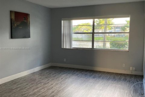 Купить кондоминиум в Лодердейл-Лейкс, Флорида 1 спальня, 63.55м2, № 2013044 - фото 3