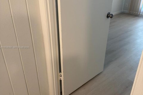 Снять в аренду кондоминиум в Уэст-Палм-Бич, Флорида 1 спальня, 58.06м2, № 1992393 - фото 24