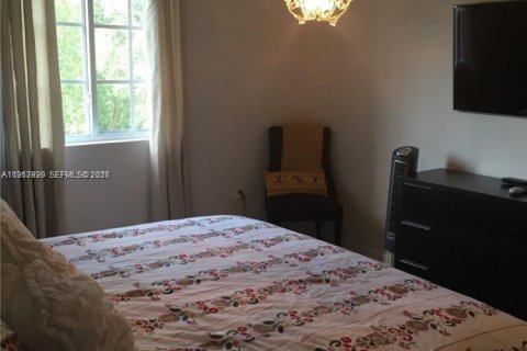 Adosado en alquiler en Homestead, Florida, 3 dormitorios № 2026729 - foto 14