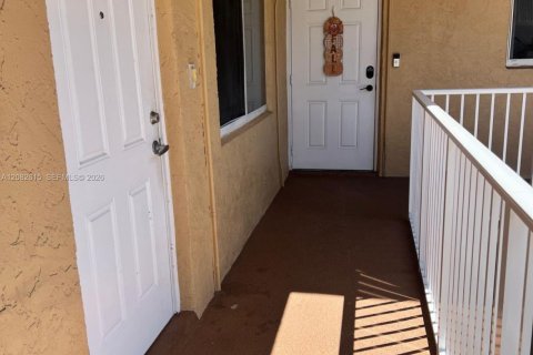 Apartment in Pembroke Pines, Florida 1 bedroom, 64.01 sq.m. № 2365410 - photo 26