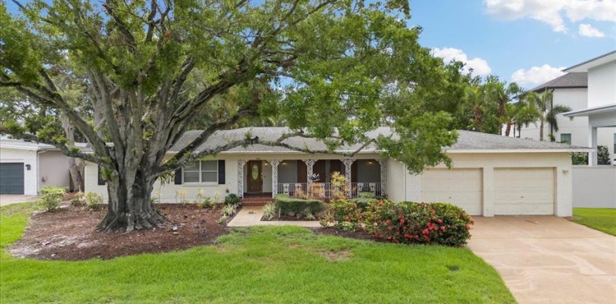 Land in Tampa, Florida № 1789997