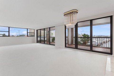 Copropriété à vendre à West Palm Beach, Floride: 3 chambres, 209.12 m2 № 2087739 - photo 3